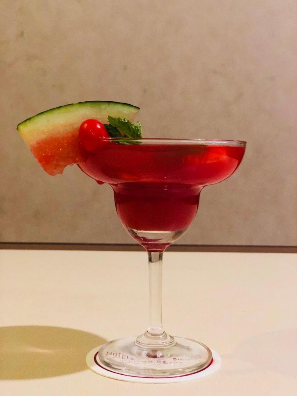 布拉格大陆酒店 古瓦哈提 外观 照片